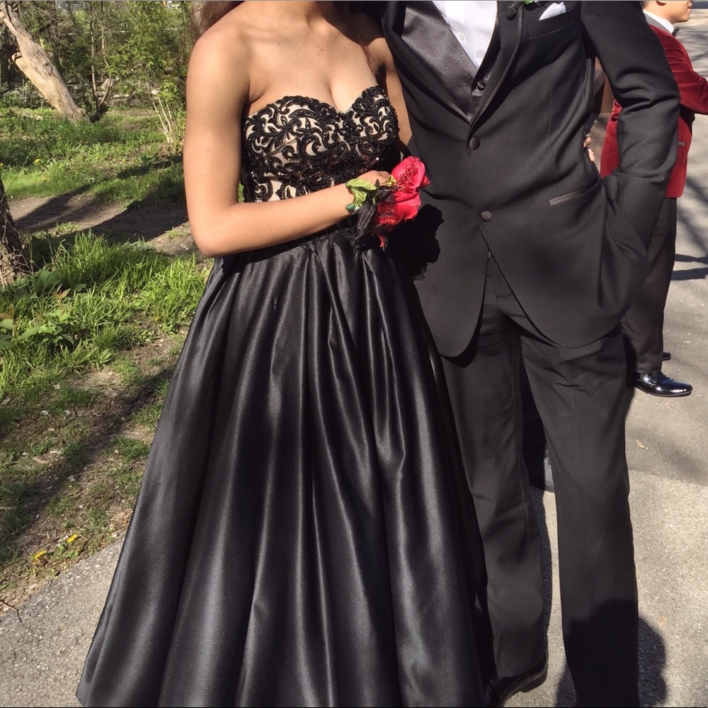 Black dress
